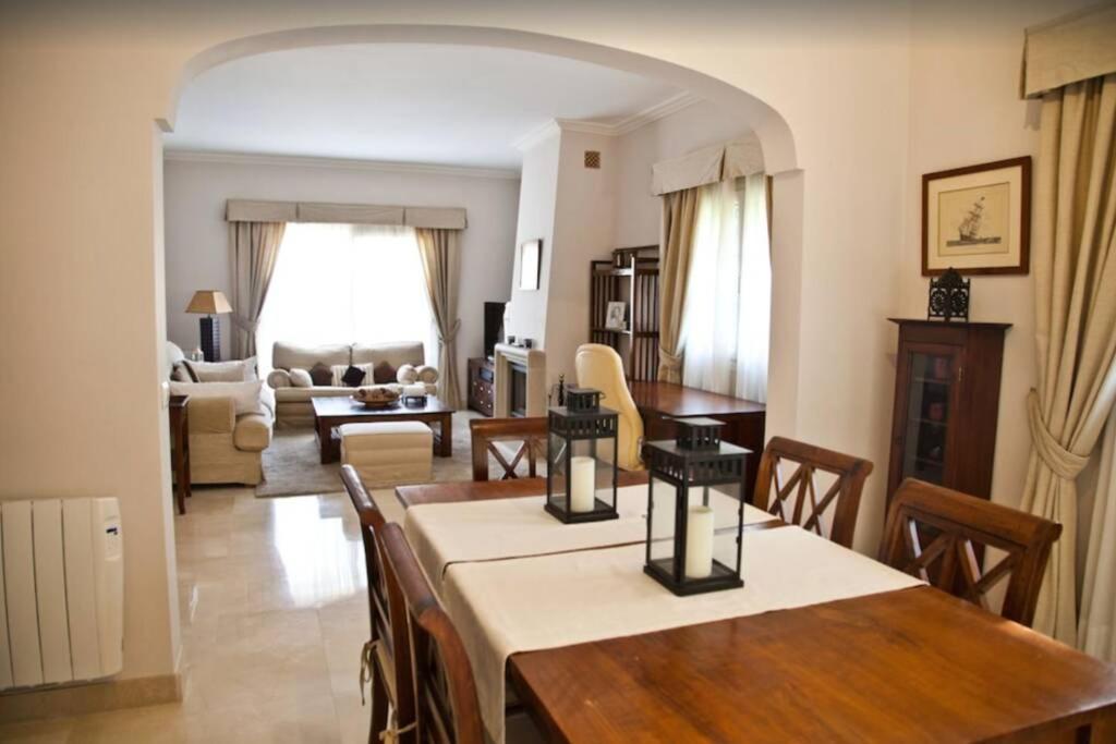 Casa Pinsa - Grosszuegiges Mediterran-Stilvolles Ferienhaus Mit Eigenem Pool In Puig De Ros 柳奇马约尔 外观 照片
